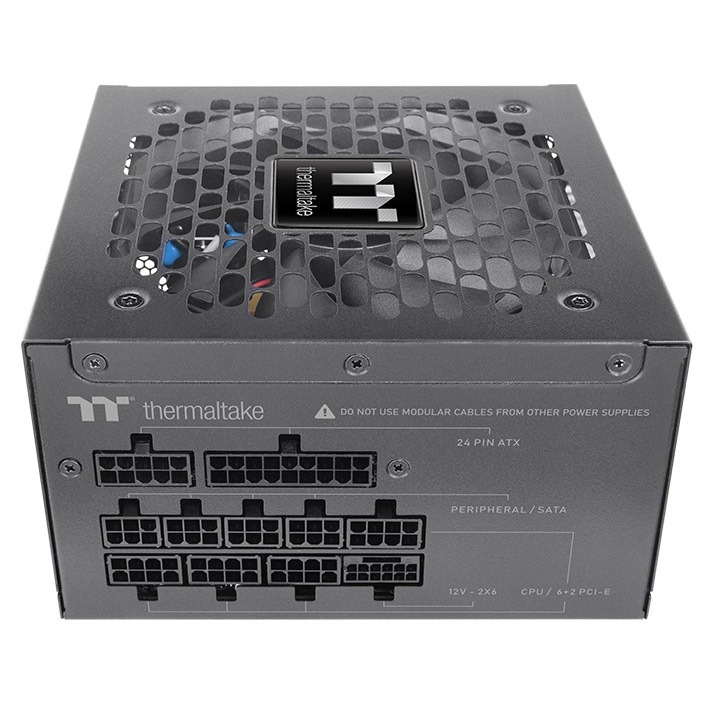 منبع تغذیه کامپیوتر 750 وات ترمالتیک مدل TOUGHPOWER GT 750w منبع تغذیه کامپیوتر 750 وات ترمالتیک مدل TOUGHPOWER GT 750w
